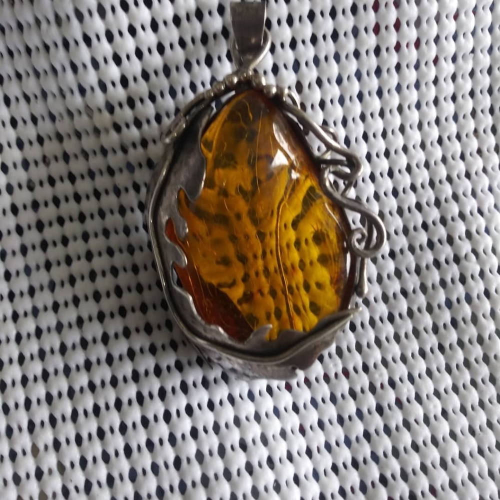 Vintage amber pendent with sterling silver